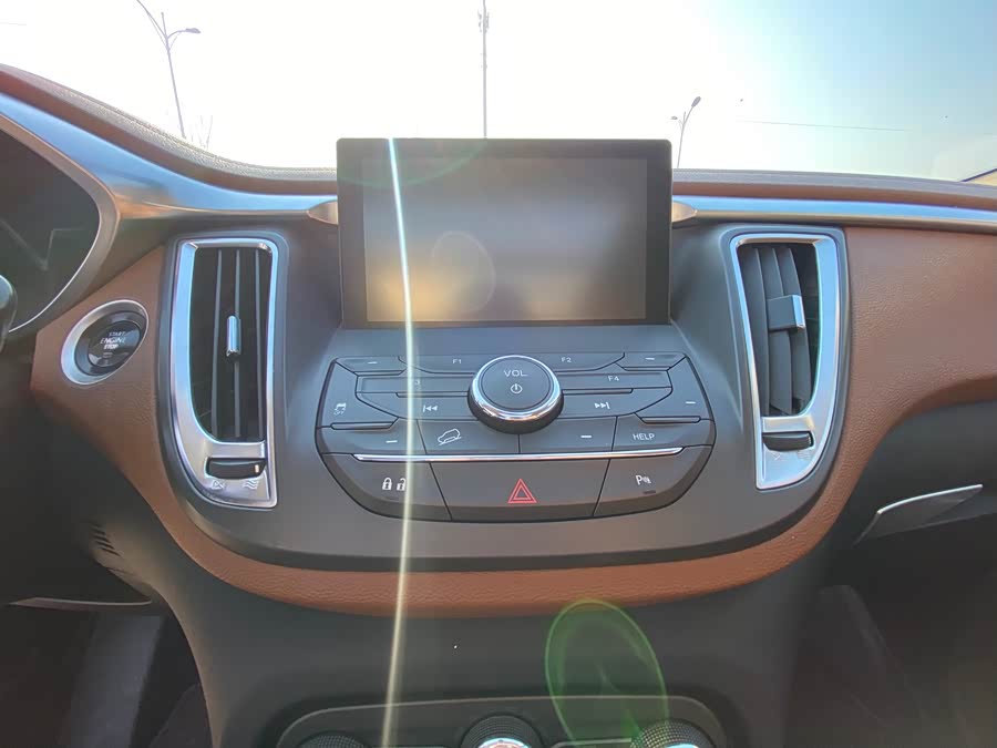 Soueast DX7 2016 car image #13