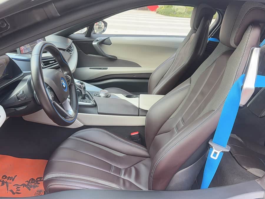 BMW i8 2017 صورة سيارة #13