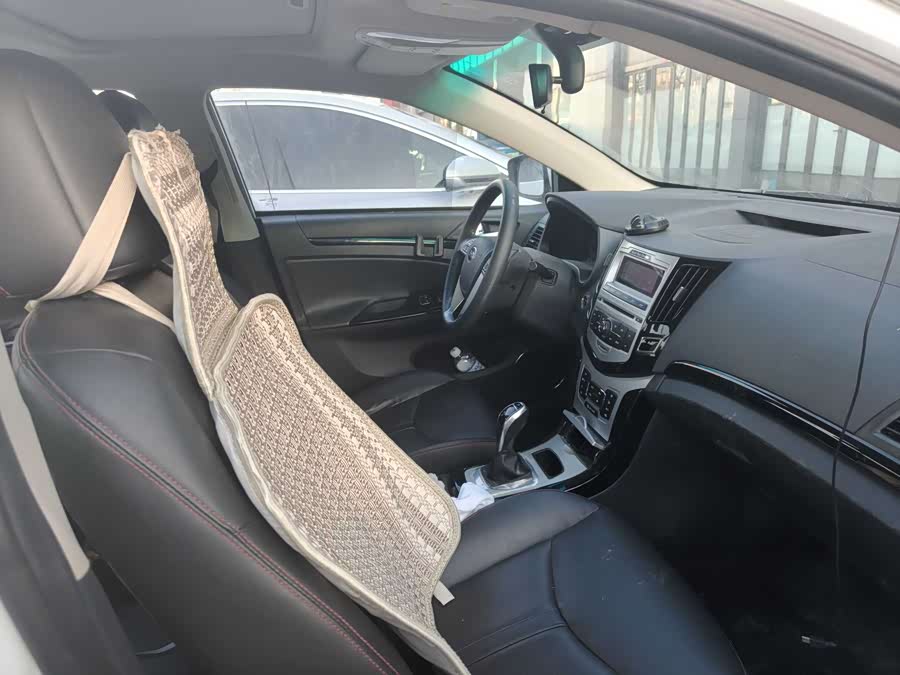 BYD e5 2016 #13 BYD e5 2016 car image #13