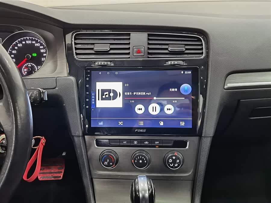 Volkswagen Golf 2016 car image #13