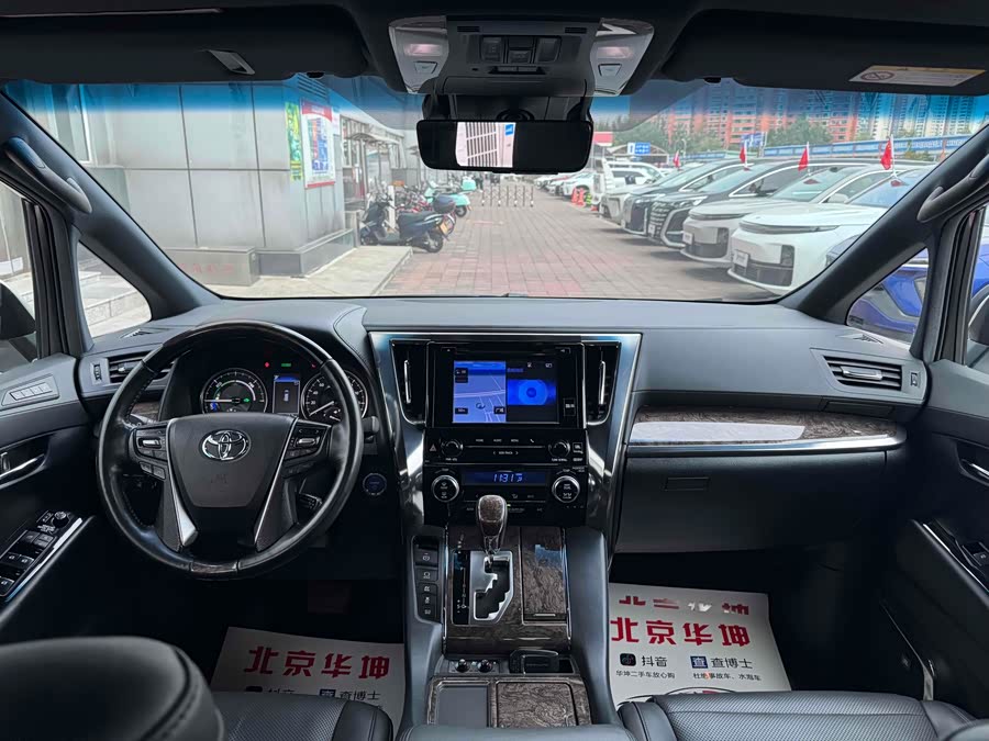 Toyota Alphard 2019 #13 Toyota Alphard 2019 car image #13