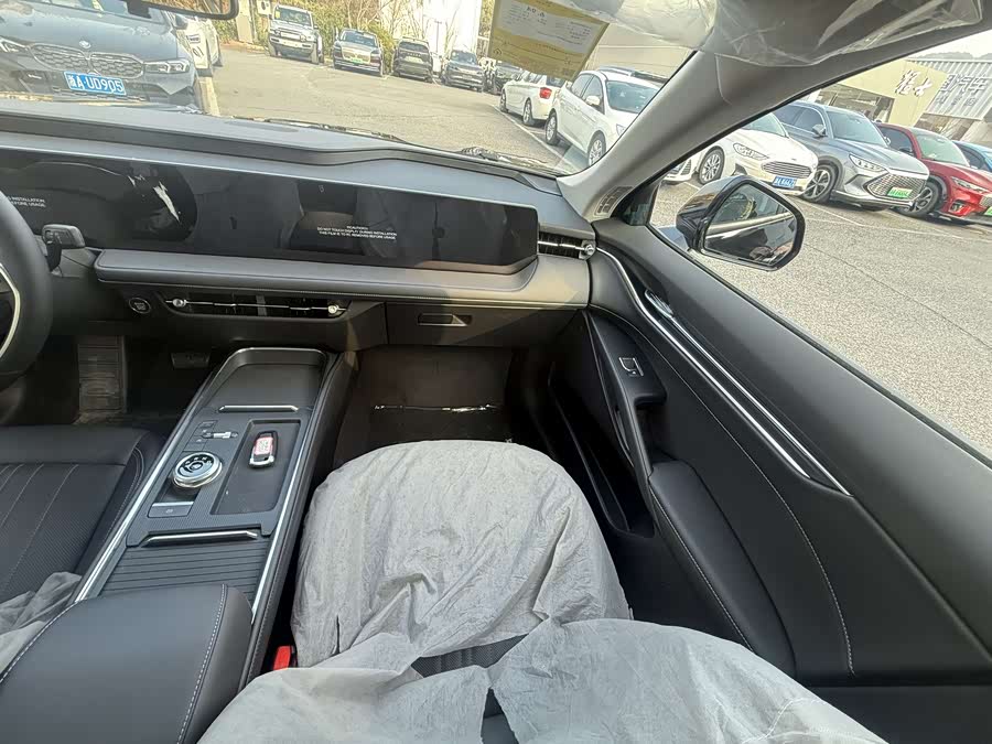 Ford Mondeo car image #13