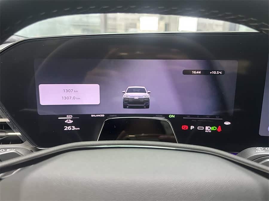 Audi Q6L e-tron 2025 car image #13