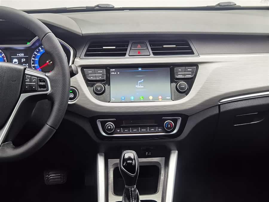 Vision X3 2018 car image #13