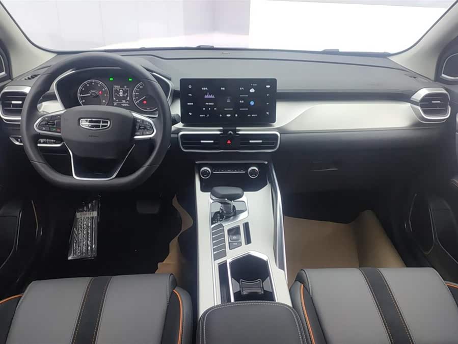 GEELY Coolray 2025 car image #13