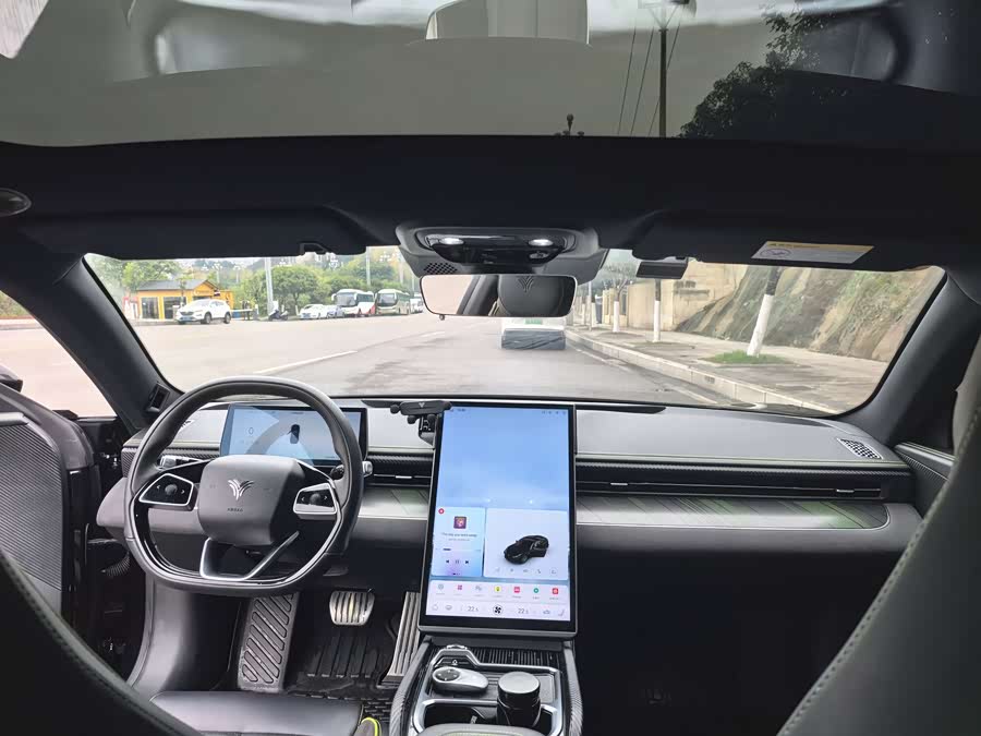 哪吒汽车 哪吒GT 2023 #13 哪吒汽车 哪吒GT 2023 汽车图片 #13