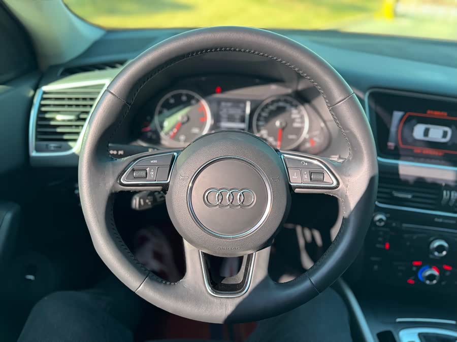 Audi Q5 2018 صورة سيارة #13