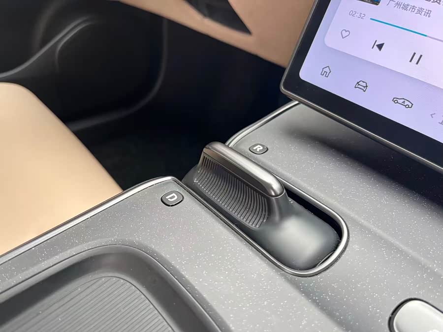 NIO ET5 2023 car image #13
