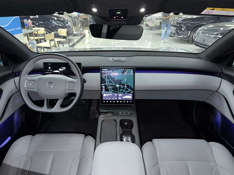 NIO ET5 2024 #13 NIO ET5 2024 car image #13