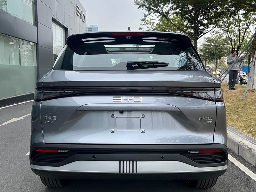 BYD Sea Lion 05 DM-i 2025 car image #13