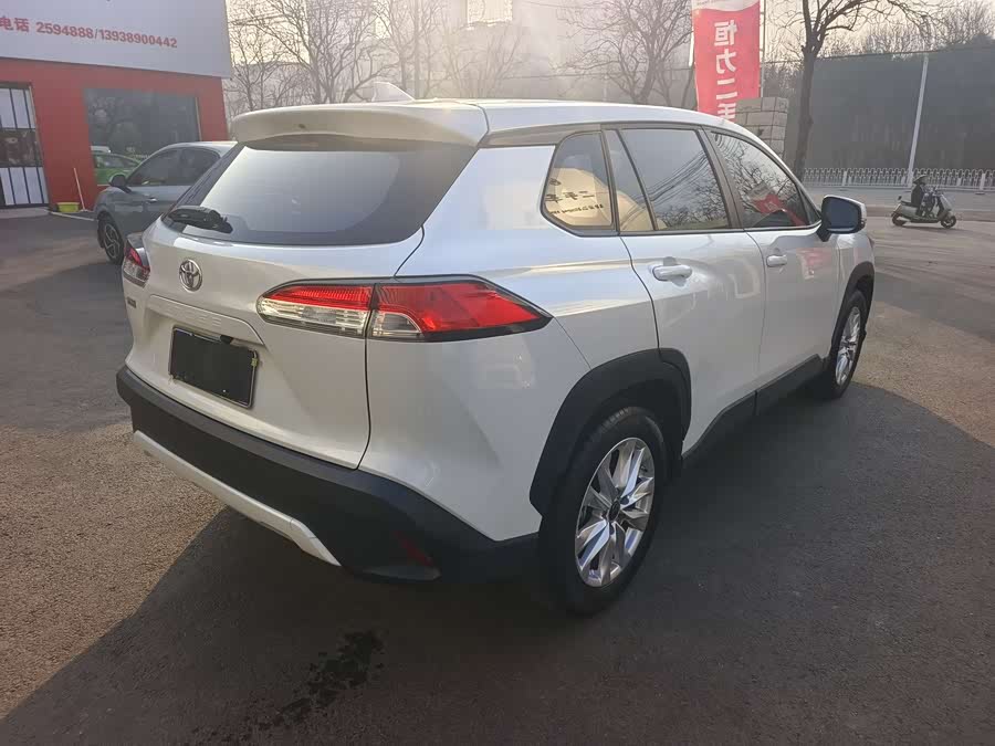 Toyota Corolla Cross 2023 immagine di auto #13