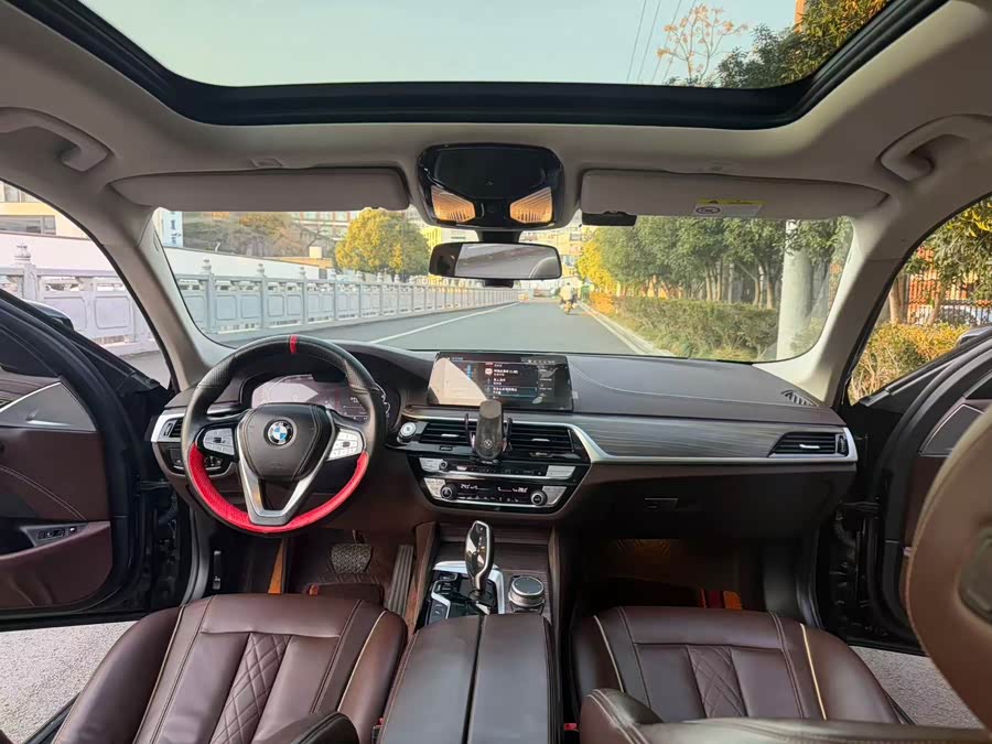 BMW 5 Series New Energy 2019 #13 BMW 5 Series New Energy 2019 car image #13