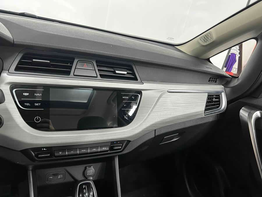 GEELY Vision X3 2020 car image #13