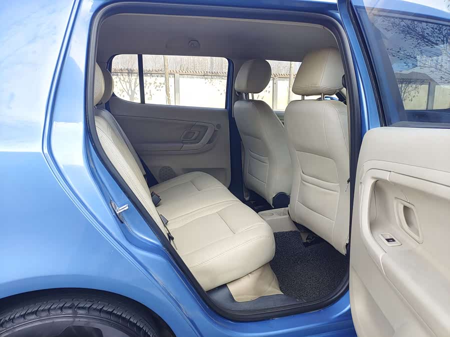 Skoda Fabia 2013 immagine di auto #13