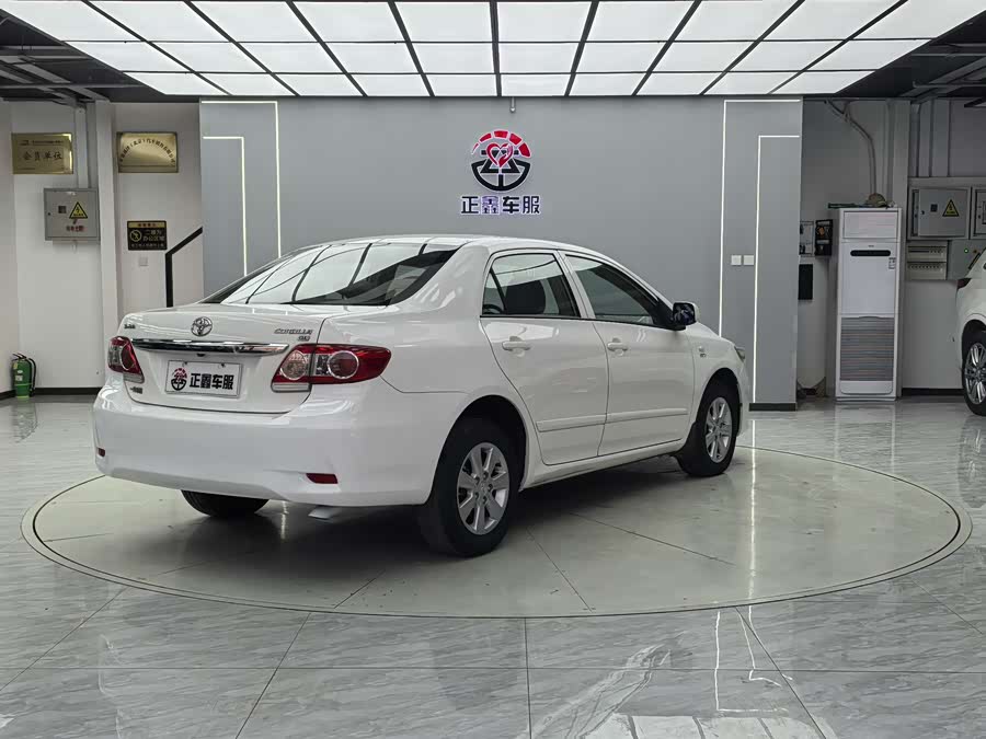 Toyota Corolla 2014 #13 Toyota Corolla 2014 car image #13