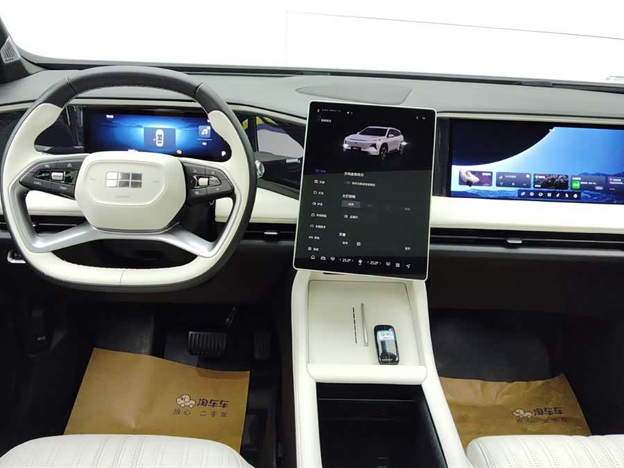 GEELY 2023 car image #13