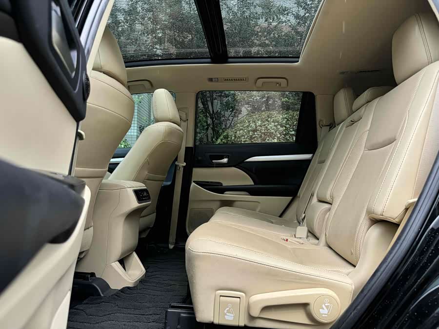 Toyota Highlander 2020 #13 Toyota Highlander 2020 car image #13
