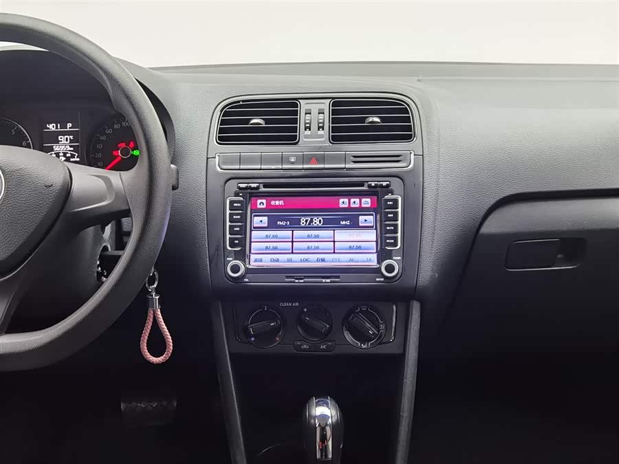 Volkswagen Polo 2017 car image #13
