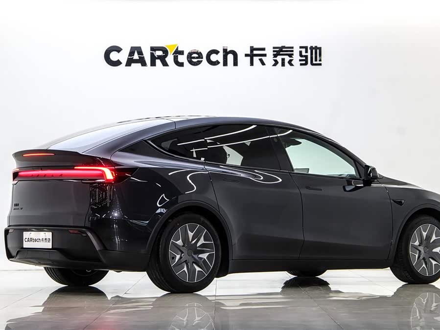 特斯拉 Model Y L 2025 汽车图片 #13