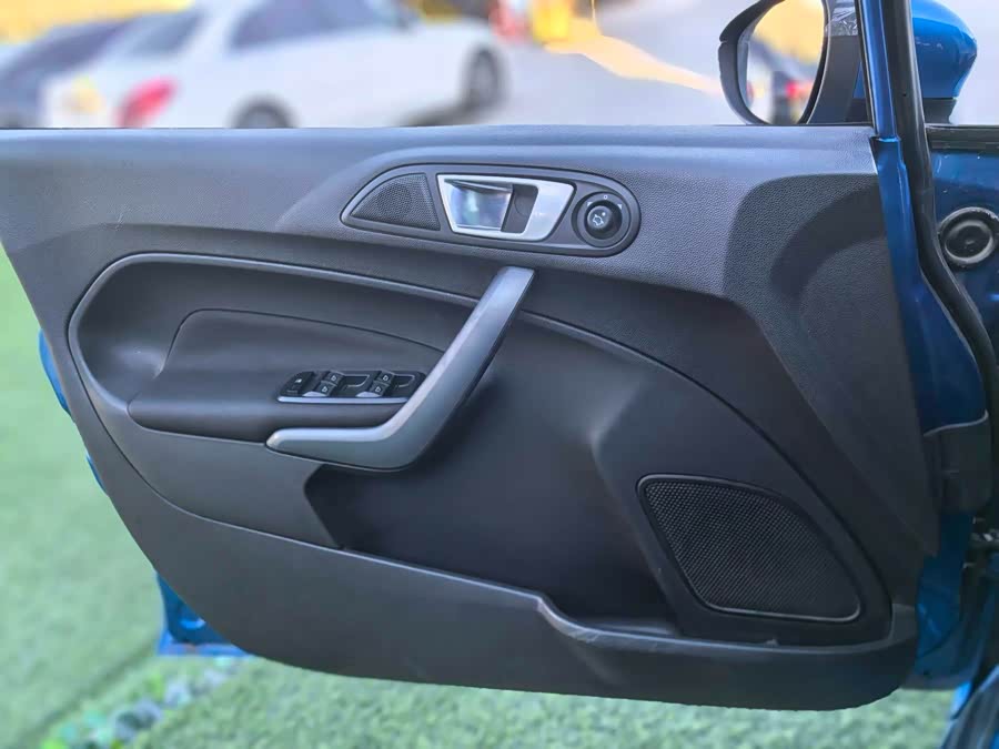 Ford Fiesta 2013 #13 Ford Fiesta 2013 immagine di auto #13