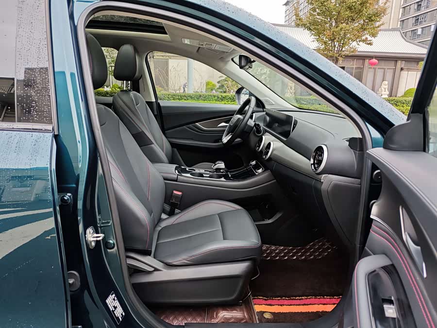 Forthing T5 EVO 2021 car image #13