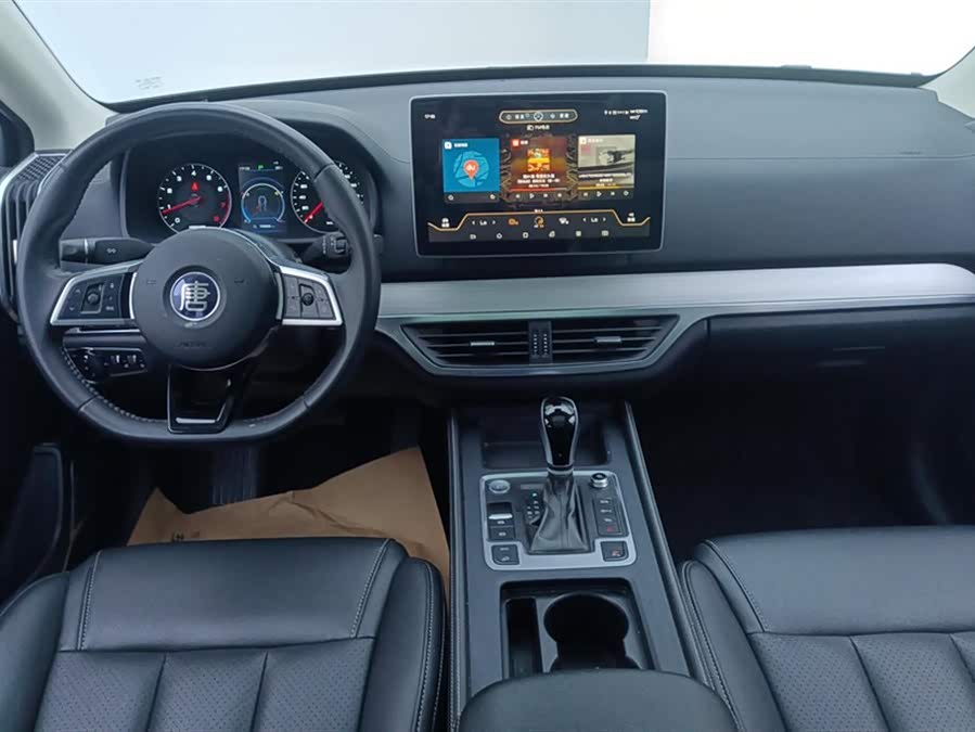 BYD Tang 2019 #13 BYD Tang 2019 car image #13