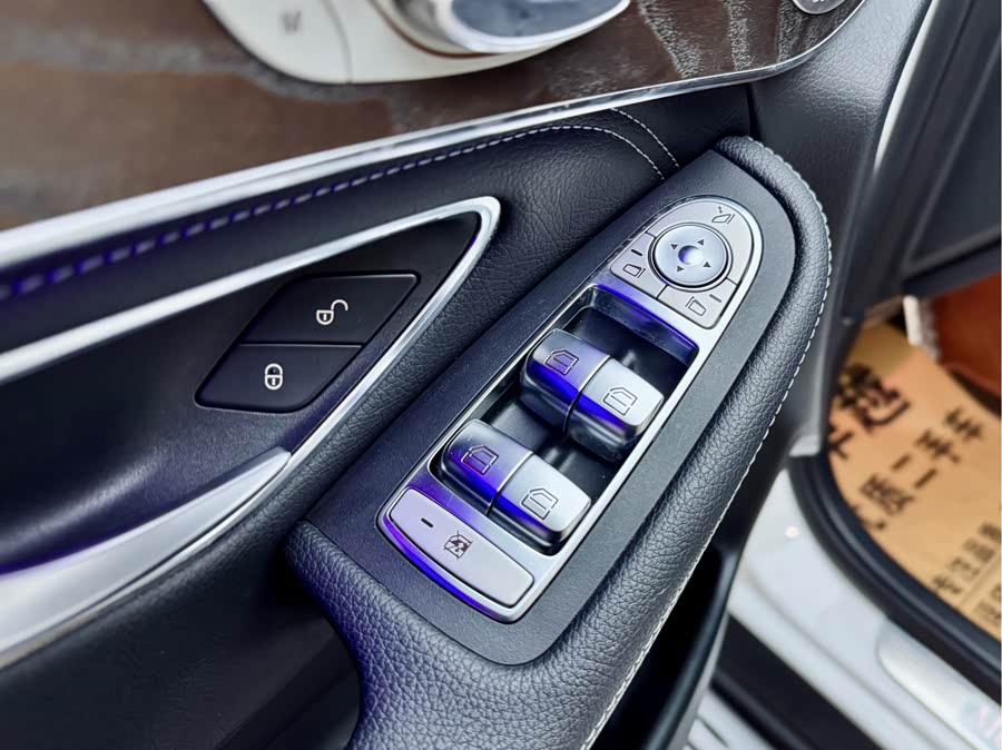 Mercedes-Benz GLC Class 2020 #13 Mercedes-Benz GLC Class 2020 car image #13