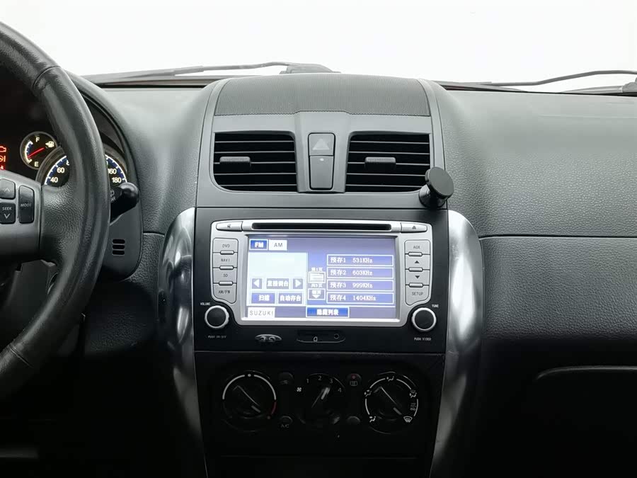 Suzuki SX4 2013 car image #13