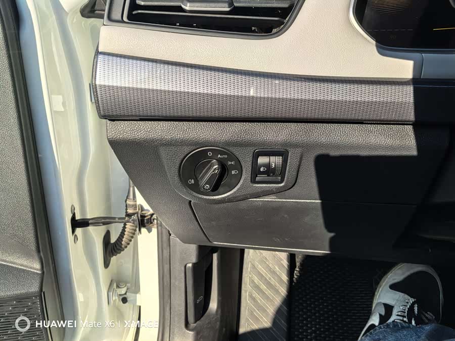 Volkswagen Bora 2023 car image #13