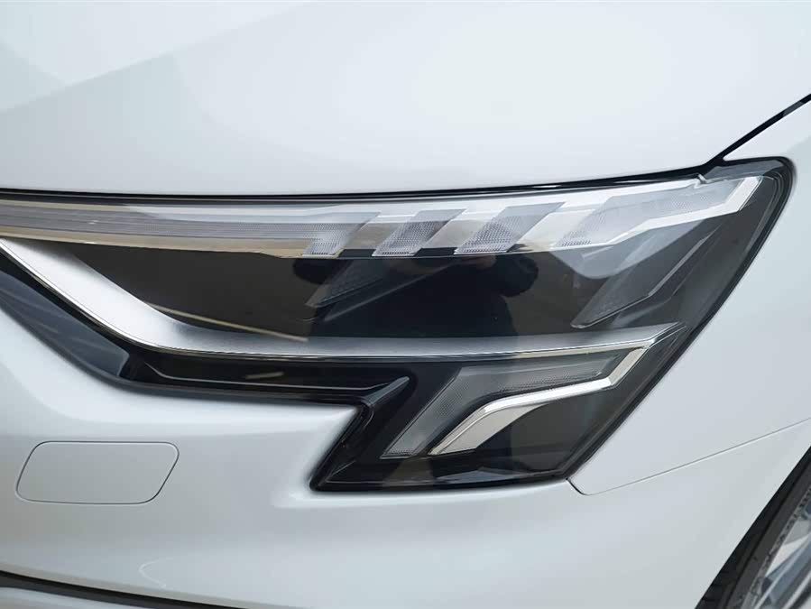 Audi A3 2024 car image #13