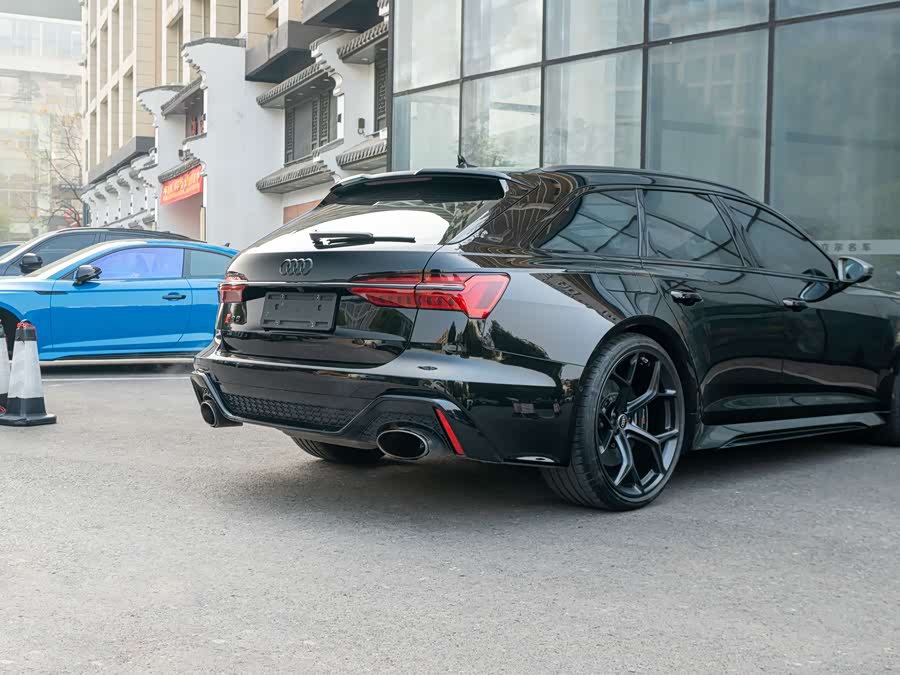 Audi RS 6 2023 car image #13