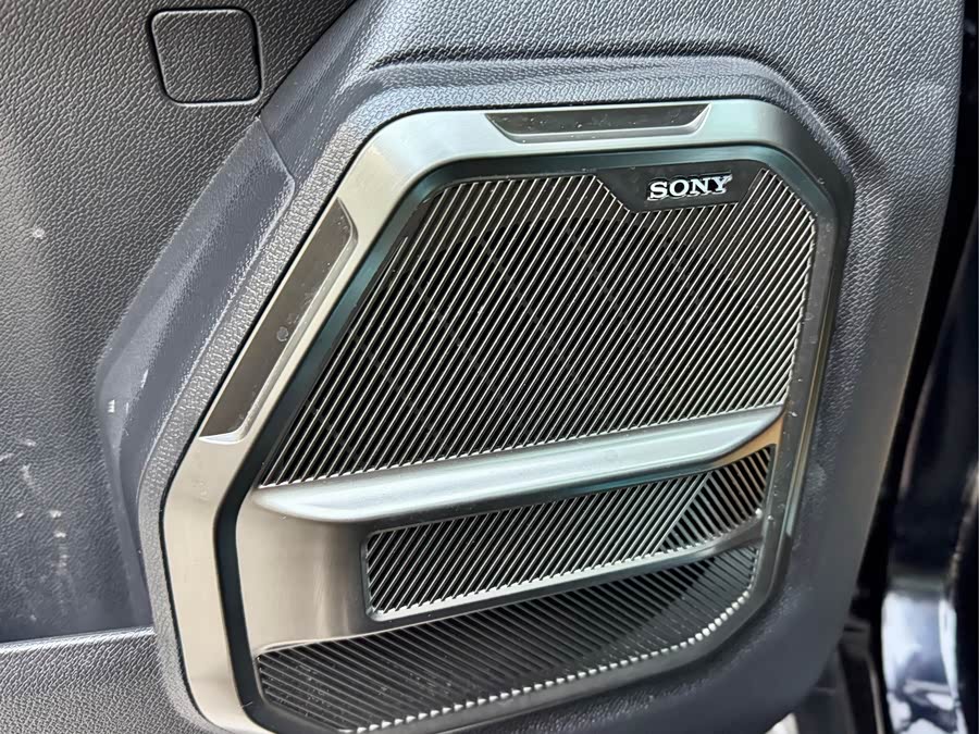 Jetour Traveller 2023 car image #13