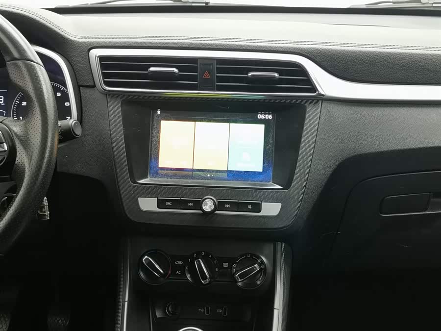 MG ZS 2018 imagen de coche #13