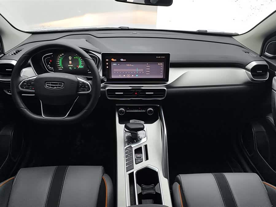 GEELY Coolray 2024 car image #13