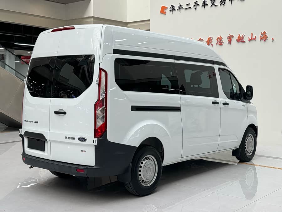 Ford Transit 2022 car image #13