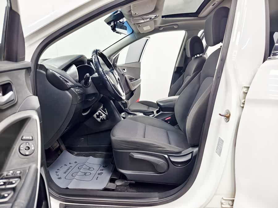 Hyundai Santa Fe 2013 #13 Hyundai Santa Fe 2013 car image #13