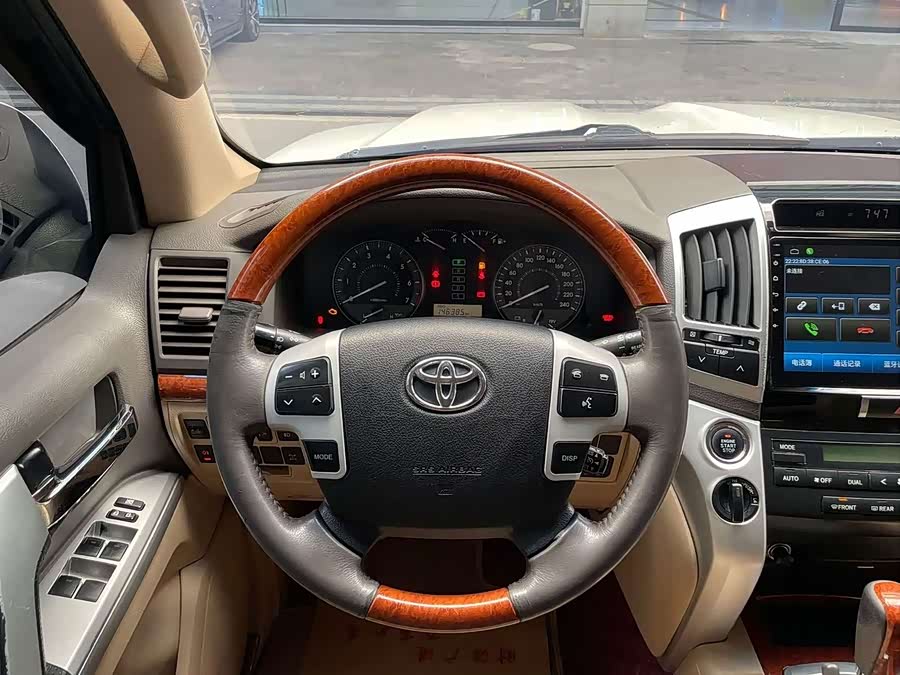 Toyota 2014 car image #13