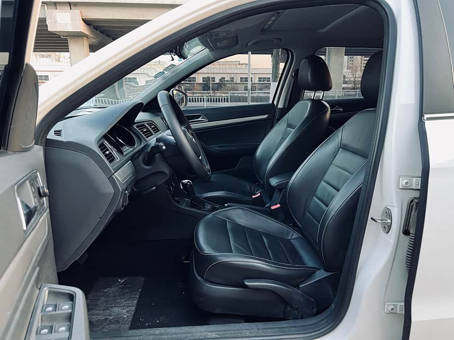 Volkswagen Lavida 2017 immagine di auto #13