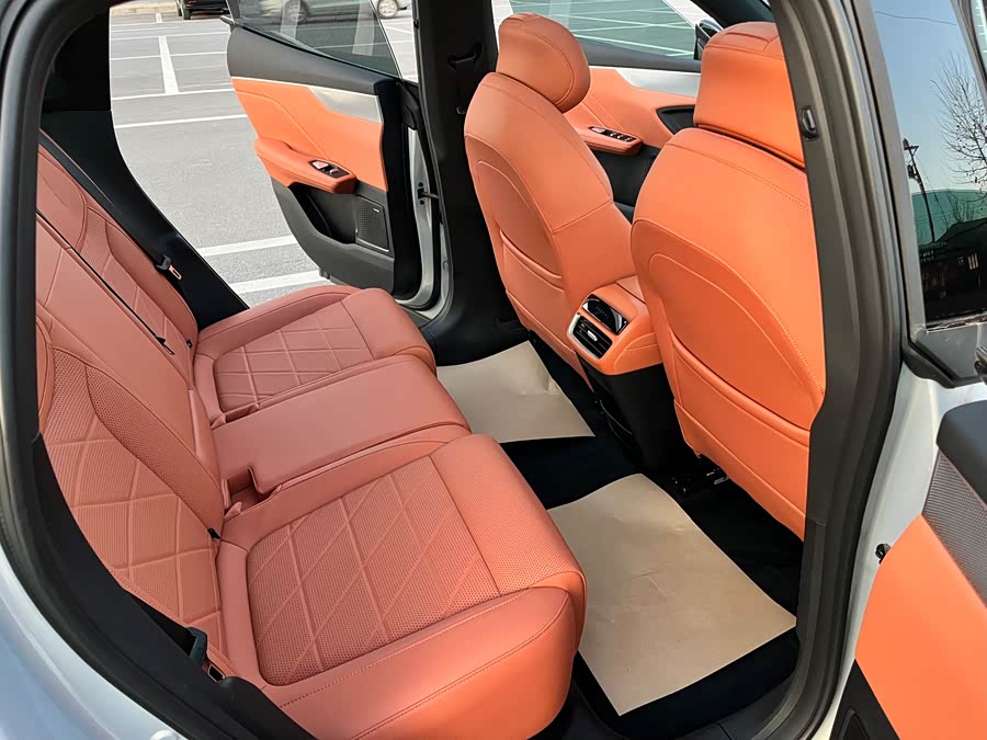 Deepal S05 2025 car image #13