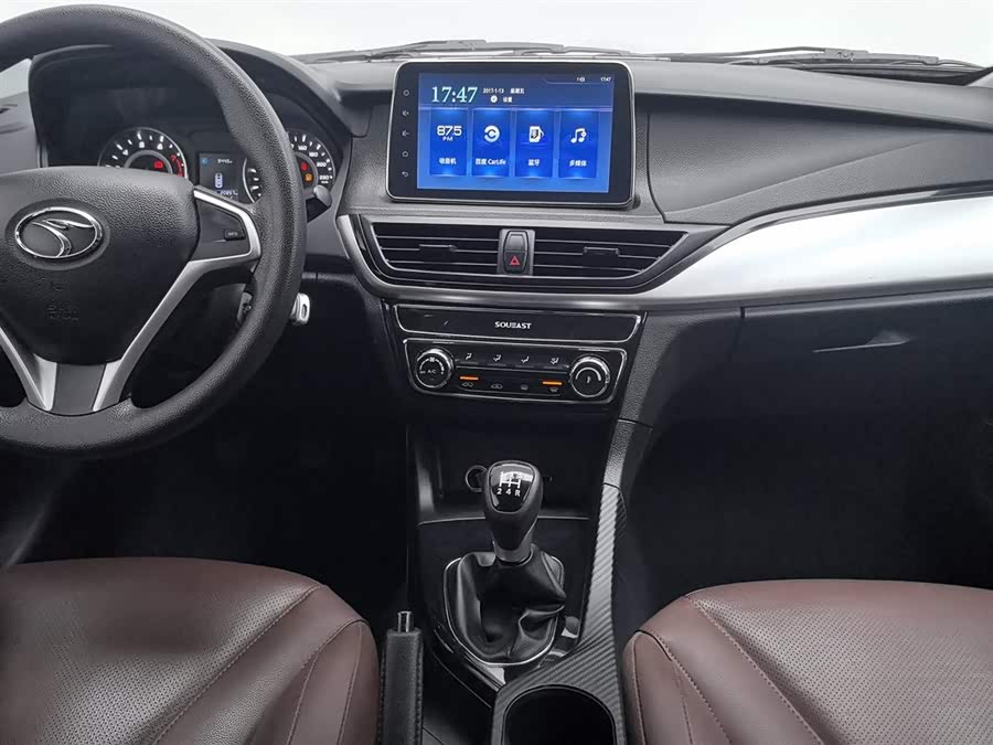 Soueast A5 Wing Dance 2019 car image #13