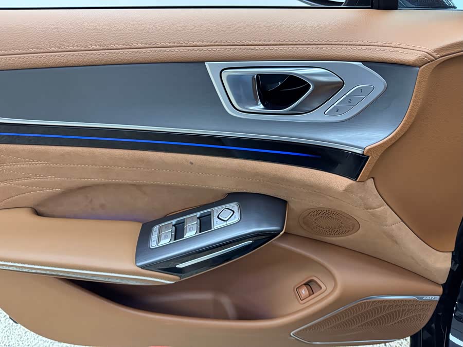 HongQi H9 2024 car image #13