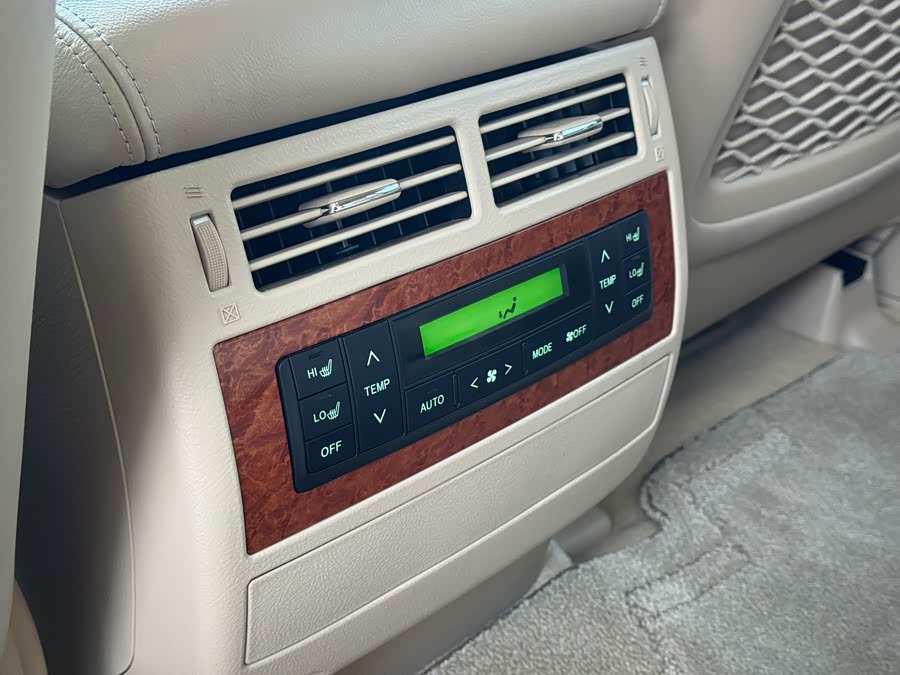 Toyota Land Cruiser 2014 car image #13