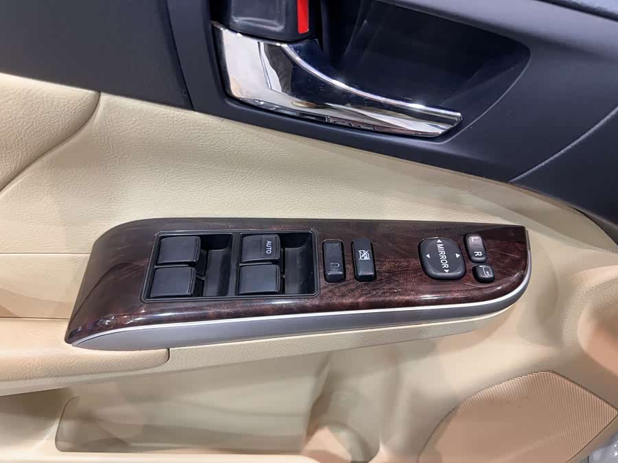 Toyota Camry 2015 #13 Toyota Camry 2015 car image #13