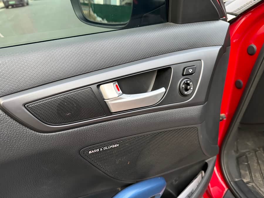 Hyundai Veloster 2013 صورة سيارة #13