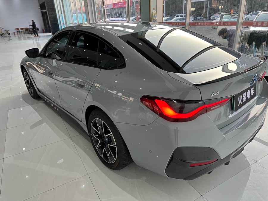 BMW i4 2024 car image #13