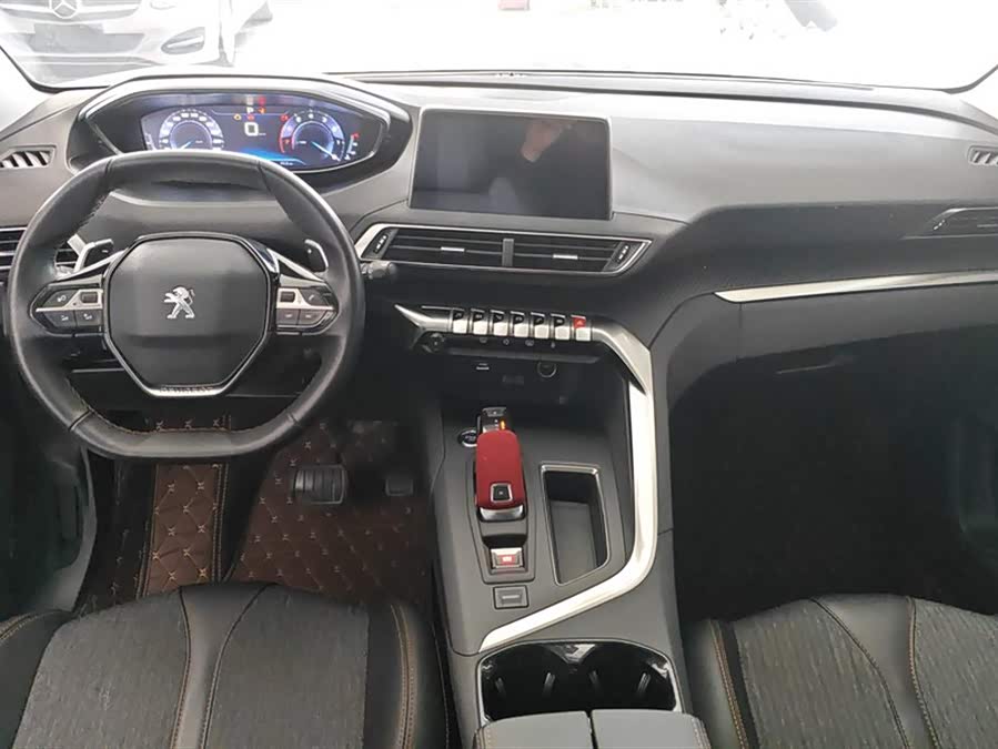 Peugeot 5008 2018 car image #13