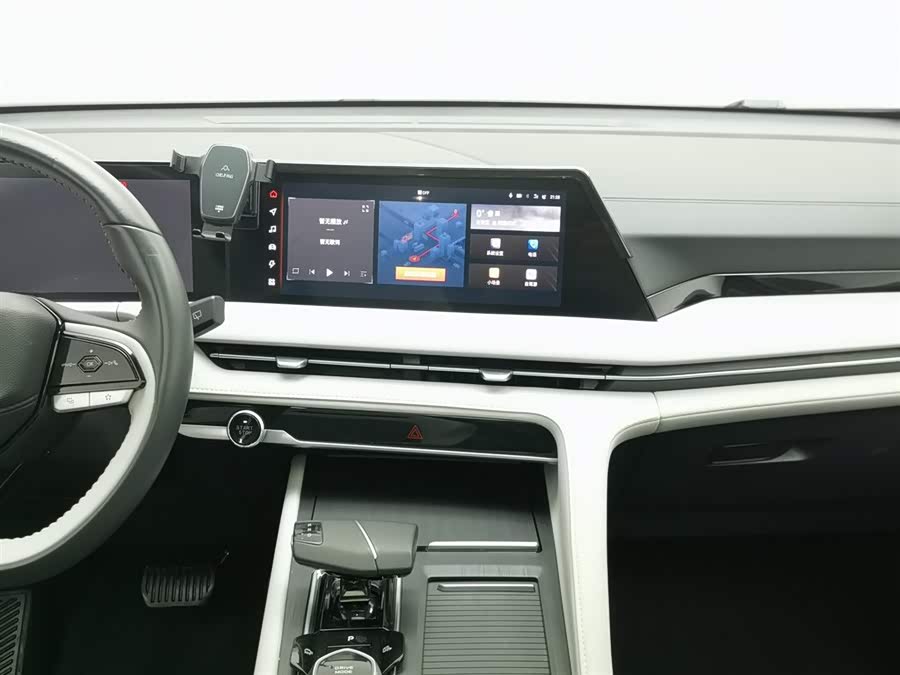 Changan CS75 Plus iDD 2024 car image #13