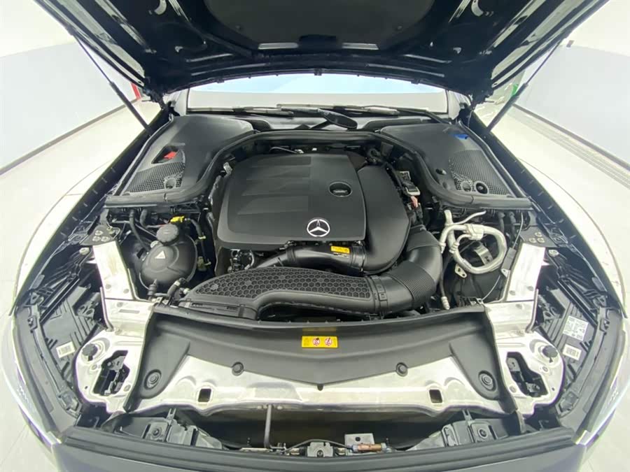 Mercedes-Benz E Class 2023 car image #13