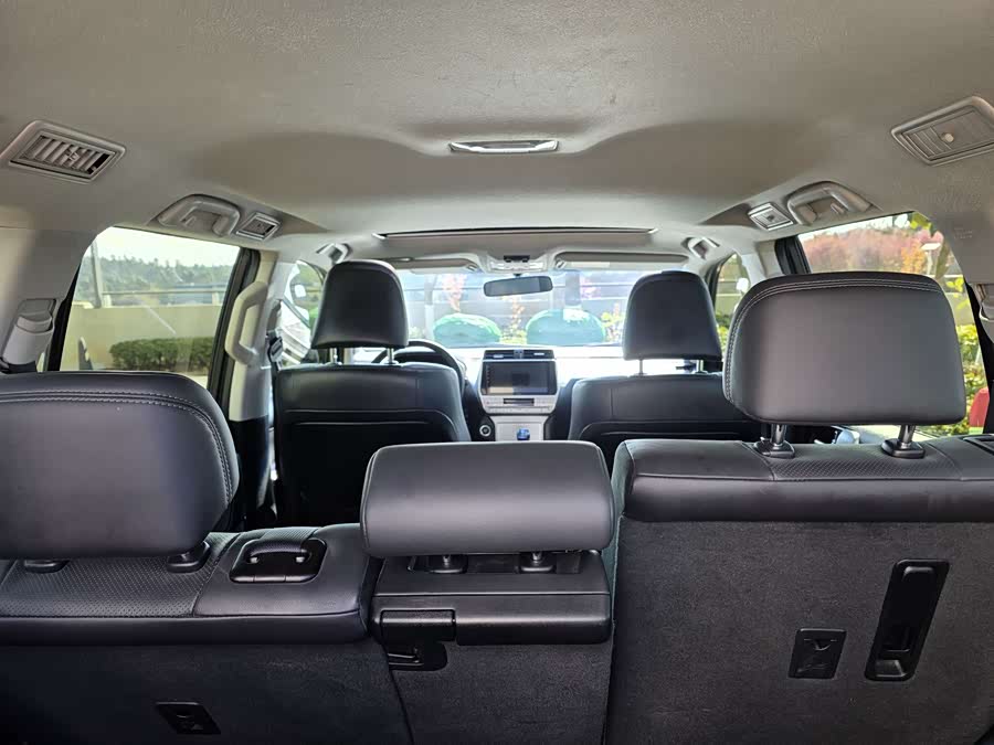 Toyota Land Cruiser Prado 2019 صورة سيارة #13