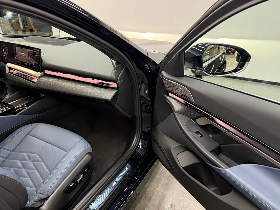 宝马 宝马5系 2025 汽车图片 #13